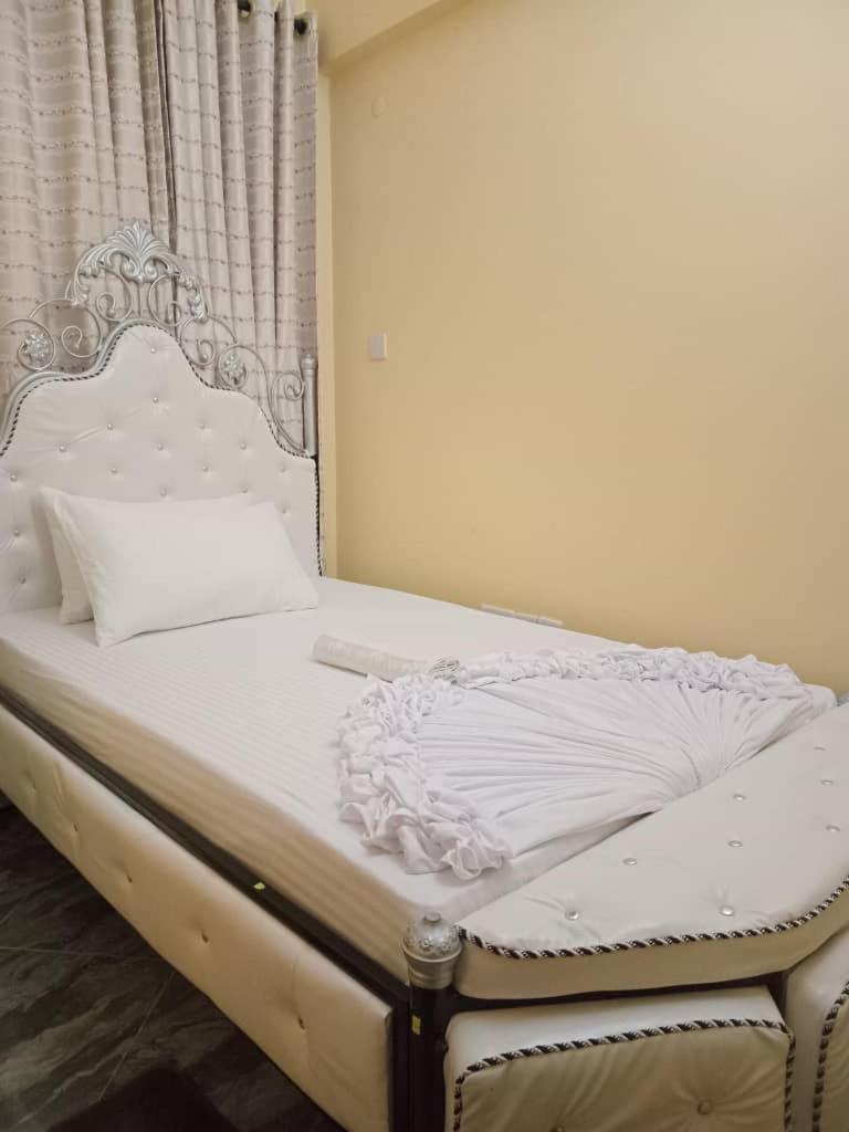 Secret Hotel Dar es Salaam Exterior photo